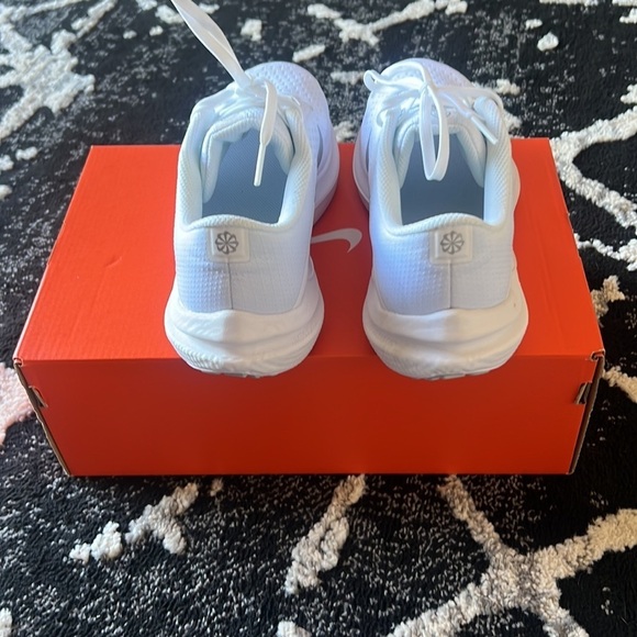 NIKE Running shoe - Picture 3 of 7